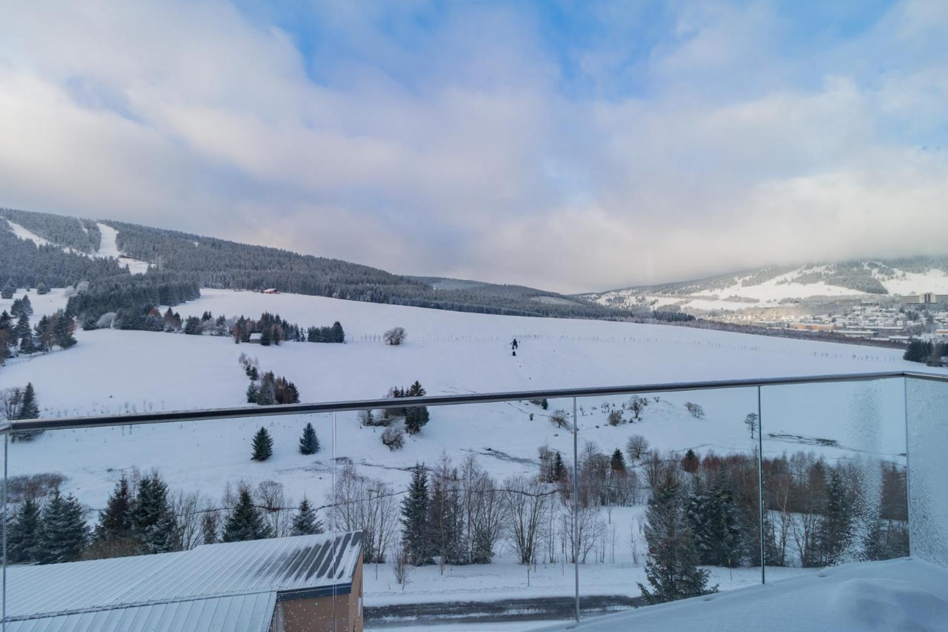 Apartmany Vista Klinovec Loučná pod Klínovcem Exterior foto