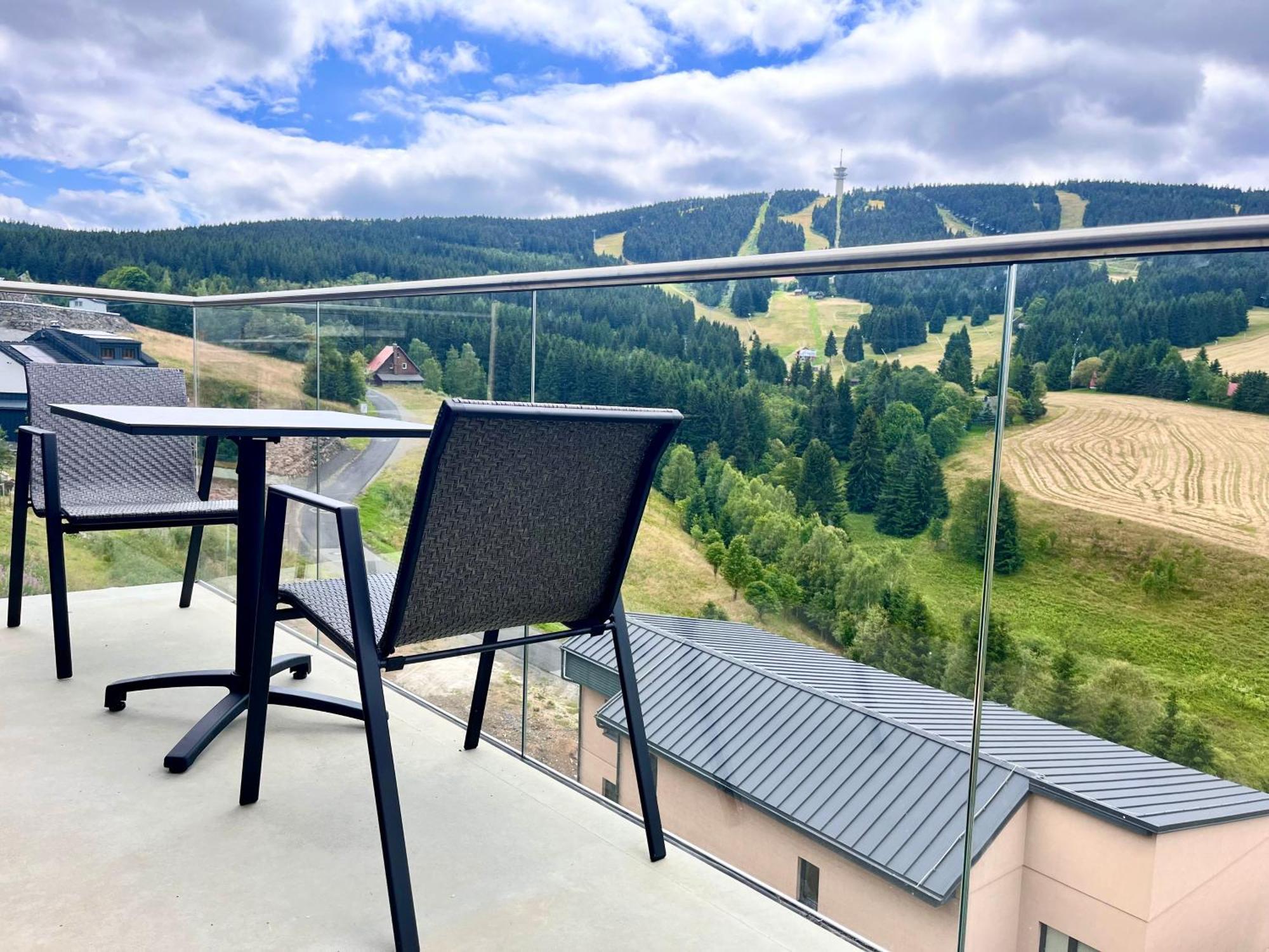 Apartmany Vista Klinovec Loučná pod Klínovcem Exterior foto