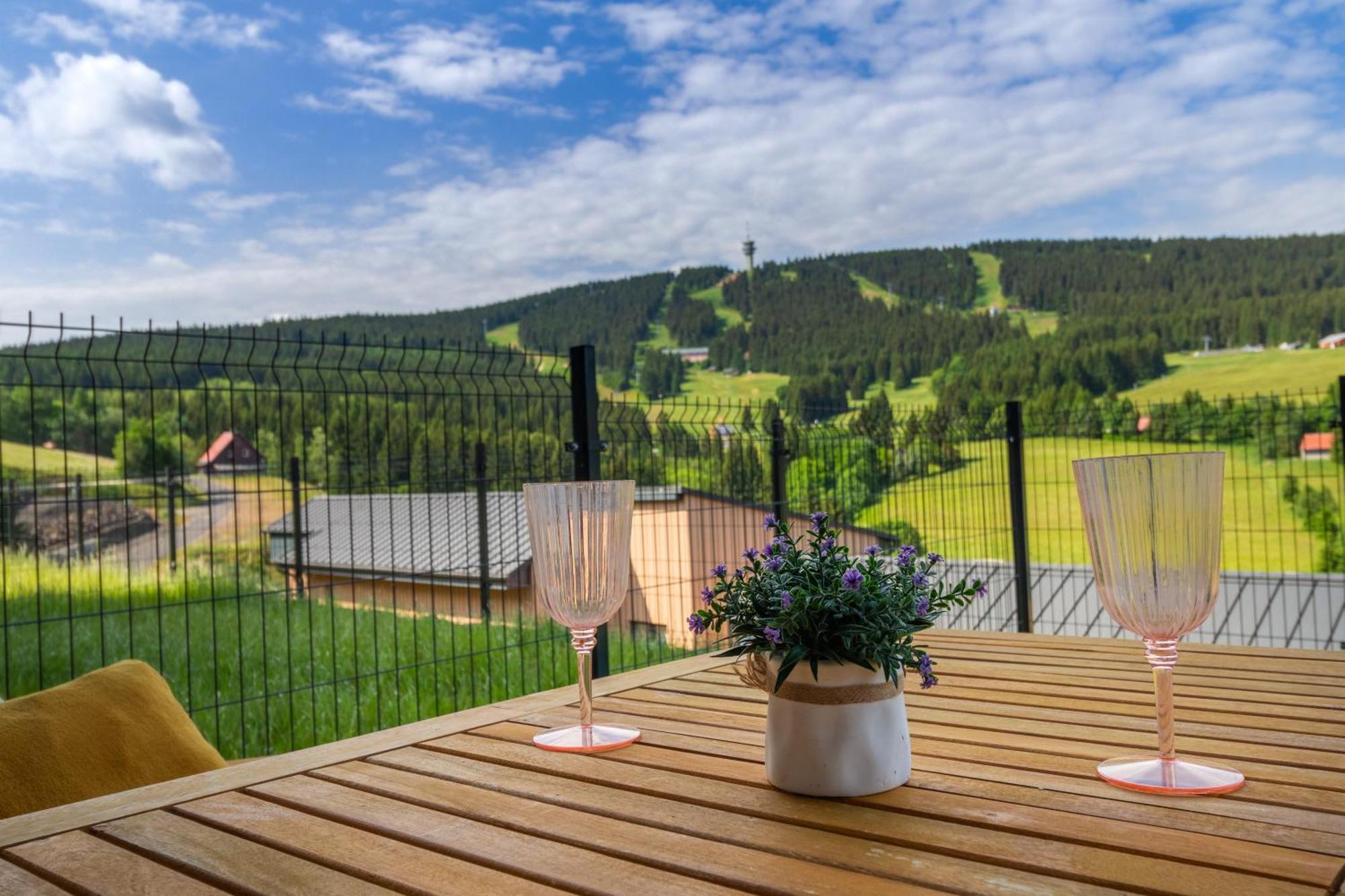 Apartmany Vista Klinovec Loučná pod Klínovcem Exterior foto